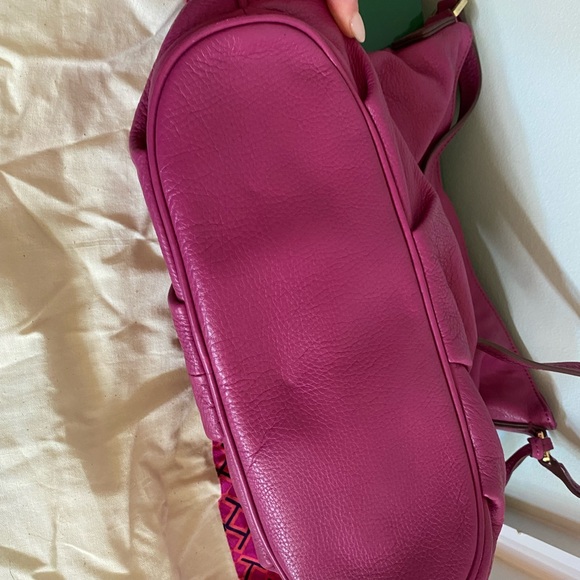 Tory Burch Thea Pebbled Leather Hobo Bag in Wildflower Pink Plum Purple - Picture 12 of 13